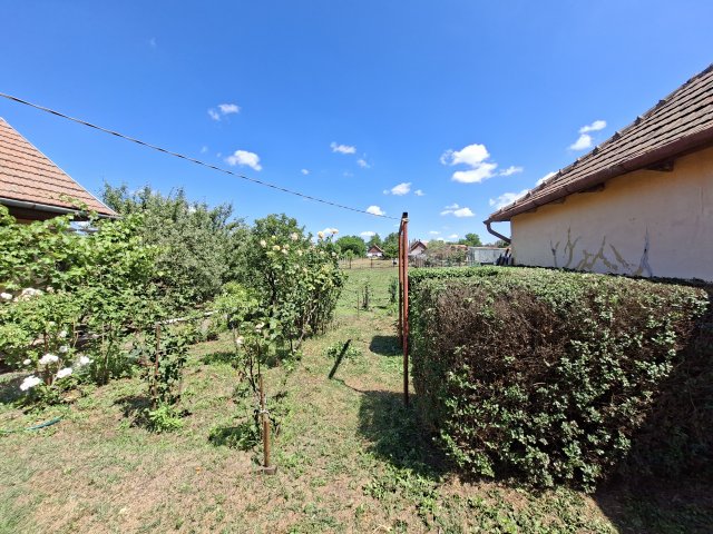 Eladó családi ház, Szentlőrinckátán 45 M Ft, 2 szobás