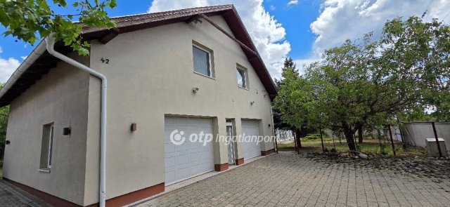 Eladó családi ház, Érden 88 M Ft, 3 szobás