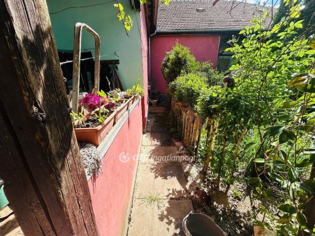 Eladó téglalakás, Gávavencsellőn 11.5 M Ft, 3 szobás