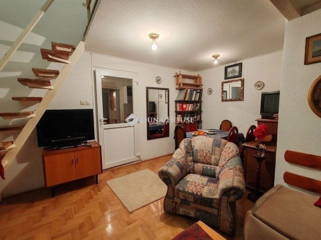 Eladó téglalakás, Budapesten, VI. kerületben 77 M Ft, 2 szobás