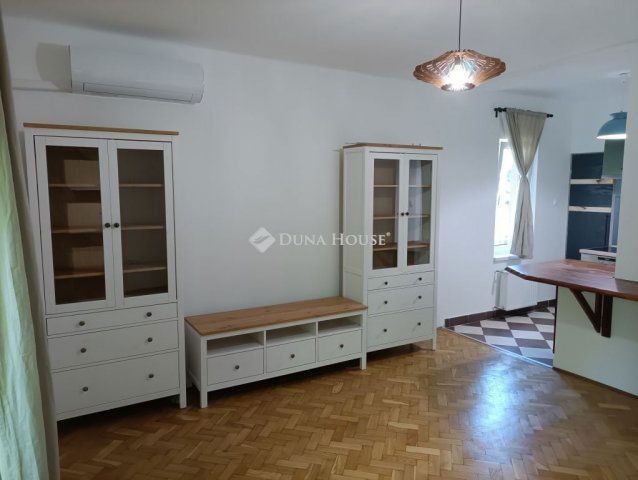 Kiadó téglalakás, albérlet, Budapesten, II. kerületben