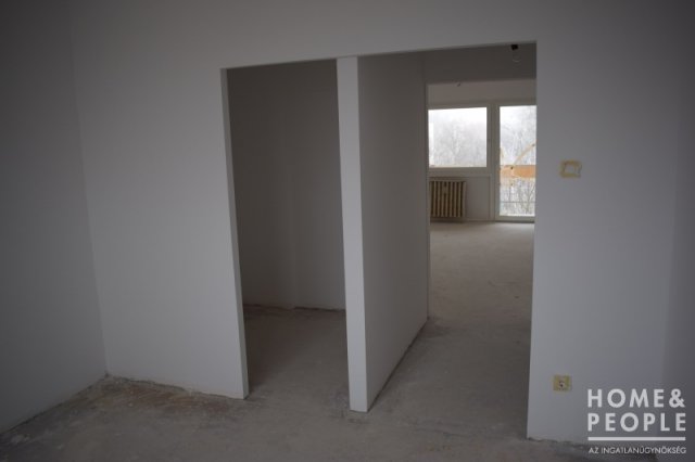 Eladó téglalakás, Szegeden 45.9 M Ft, 2 szobás