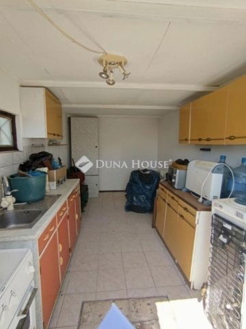 Eladó családi ház, Erdőkertesen 54.5 M Ft, 2 szobás