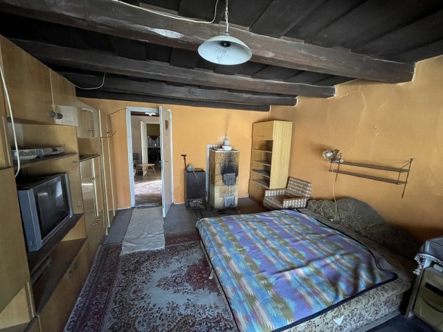 Eladó családi ház, Olaszfalun 18 M Ft, 2 szobás