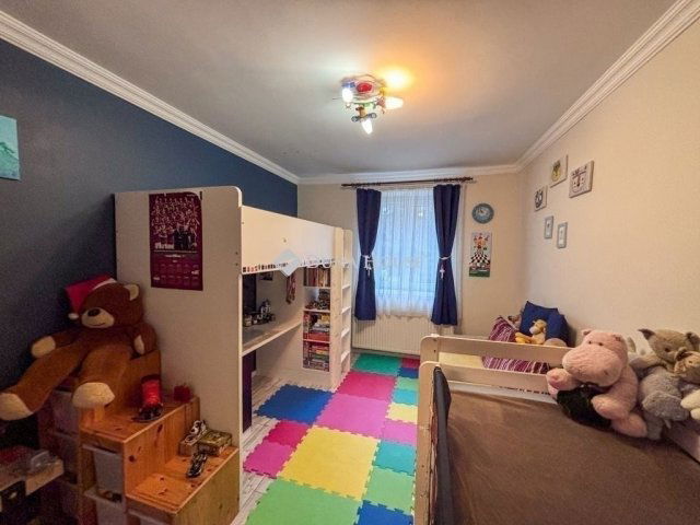 Eladó téglalakás, Dunakeszin 100 M Ft, 3 szobás