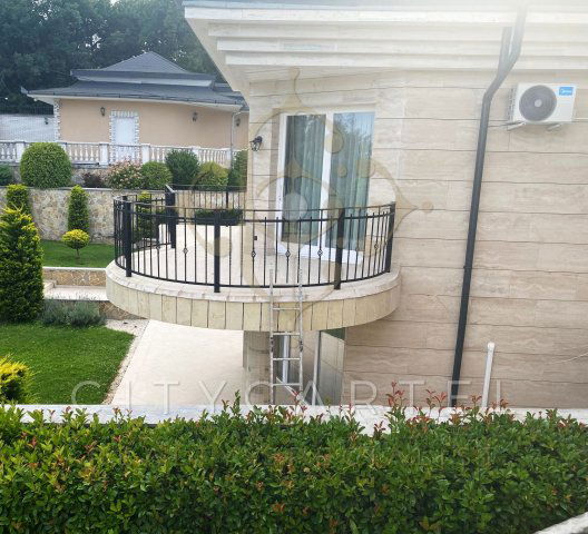 Eladó családi ház, Budapesten, II. kerületben 966.45 M Ft