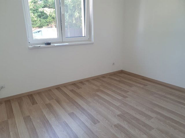 Kiadó téglalakás, albérlet, Csornán 150 E Ft / hó, 2 szobás