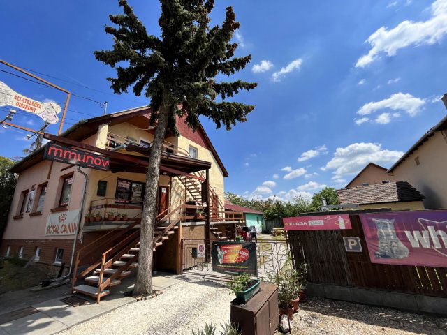 Eladó családi ház, Vecsésen 99.99 M Ft, 9 szobás