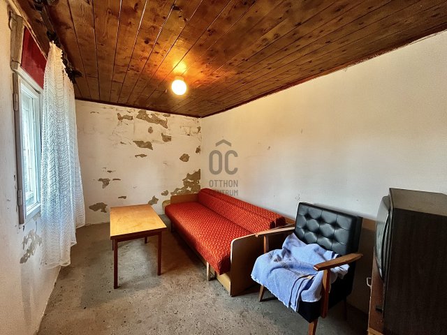 Eladó családi ház, Sümegprágán 15.9 M Ft, 2 szobás