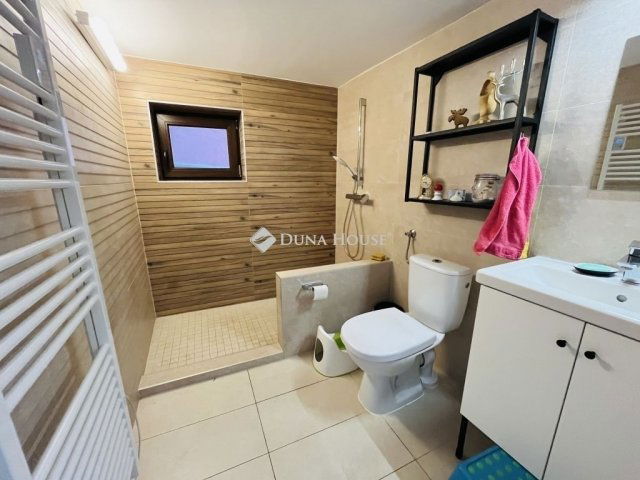 Eladó ikerház, Budaörsön 137 M Ft, 4 szobás