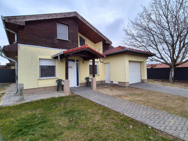 Eladó téglalakás, Dabason 93.5 M Ft, 3 szobás