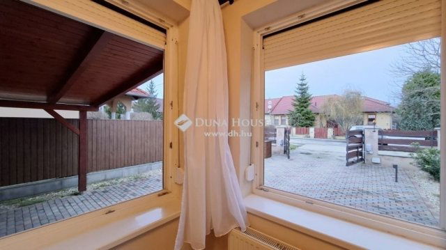Eladó ikerház, Gödöllőn 119 M Ft, 4 szobás
