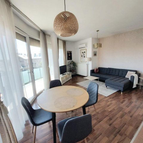 Eladó téglalakás, Budapesten, VIII. kerületben 144 M Ft