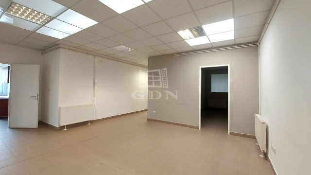 Kiadó iroda, Budapesten, X. kerületben 254 E Ft / hó, 3 szobás