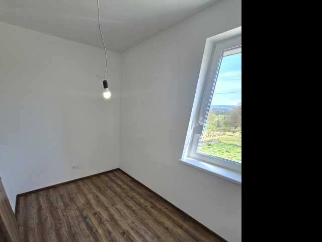 Kiadó téglalakás, albérlet, Vácon 250 E Ft / hó, 2 szobás
