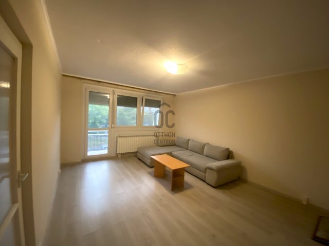 Eladó panellakás, Kecskeméten 53.9 M Ft, 2 szobás