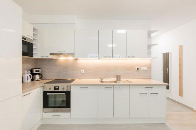 Eladó téglalakás, Budapesten, VIII. kerületben 105 M Ft