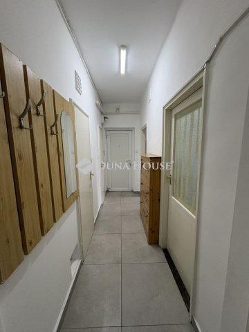 Kiadó panellakás, albérlet, Győrött, Ipar utcában, 2 szobás