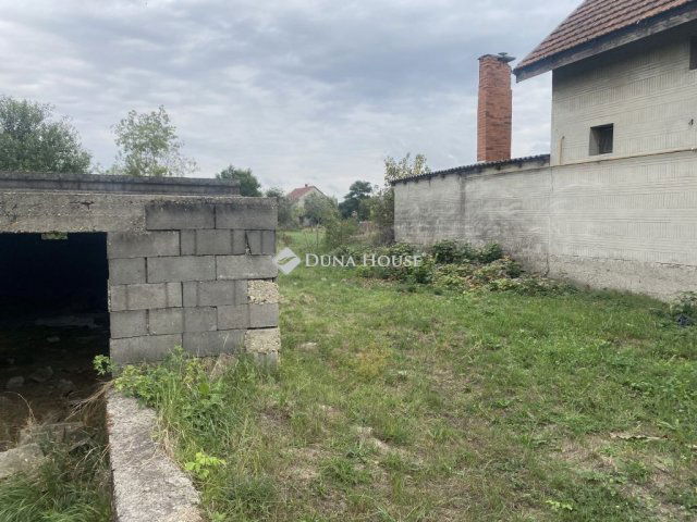 Eladó telek, Tasson 5.5 M Ft / költözzbe.hu