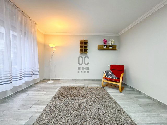 Kiadó téglalakás, albérlet, Ácson 200 E Ft / hó, 3 szobás