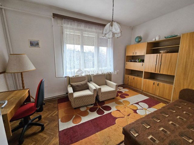 Eladó családi ház, Szigetváron 50 M Ft, 4 szobás