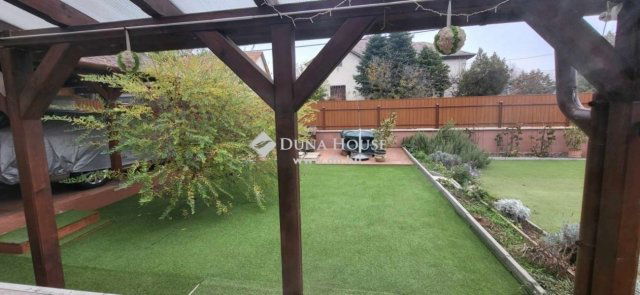 Eladó családi ház, Budapesten, XVI. kerületben 149 M Ft