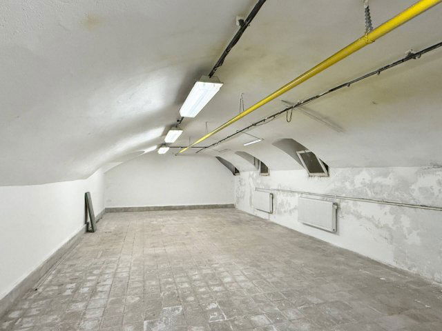 Eladó üzlethelyiség, Budapesten, VI. kerületben 205 M Ft