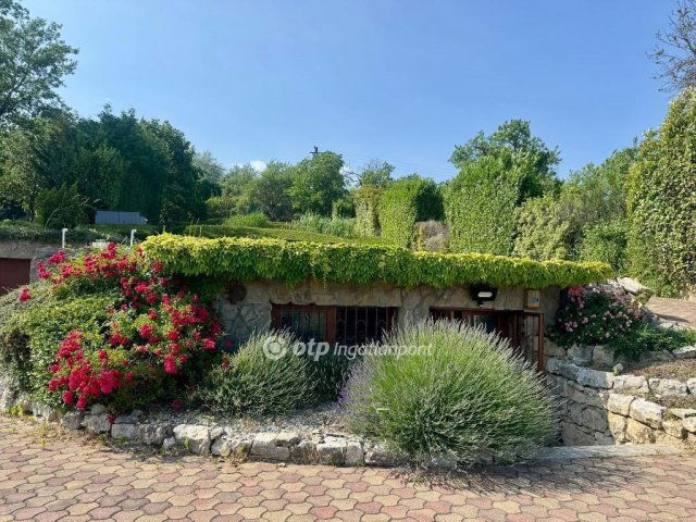 Eladó telek, Alsóörsön 129 M Ft / költözzbe.hu