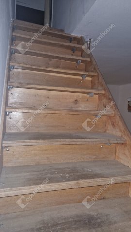 Eladó nyaraló, Komáromban 40 M Ft, 3 szobás