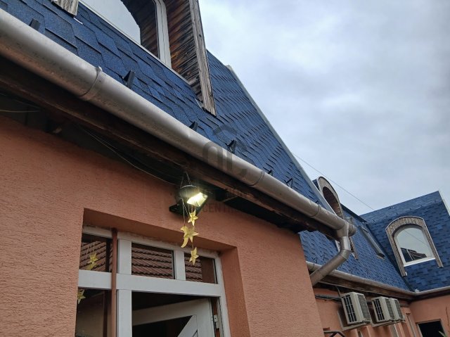 Eladó családi ház, Kakucson 99.8 M Ft, 7 szobás