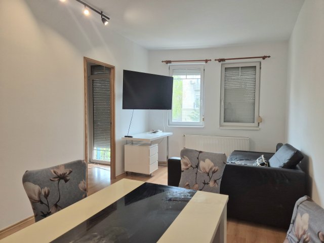 Eladó téglalakás, Budapesten, X. kerületben, Tavas utcában