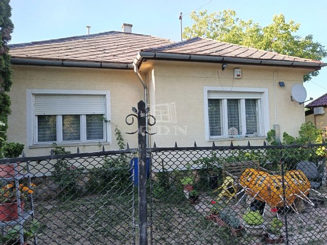 Eladó családi ház, Gödöllőn 62.49 M Ft, 3 szobás