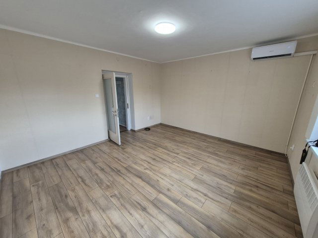 Eladó téglalakás, Debrecenben 38.9 M Ft, 1 szobás