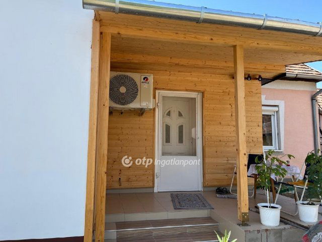 Eladó családi ház, Nagykőrösön 46.5 M Ft, 2 szobás