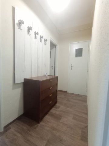 Kiadó téglalakás, albérlet, Szolnokon 150 E Ft / hó, 2 szobás