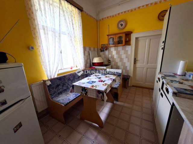 Eladó családi ház, Csorváson 13.5 M Ft, 2 szobás