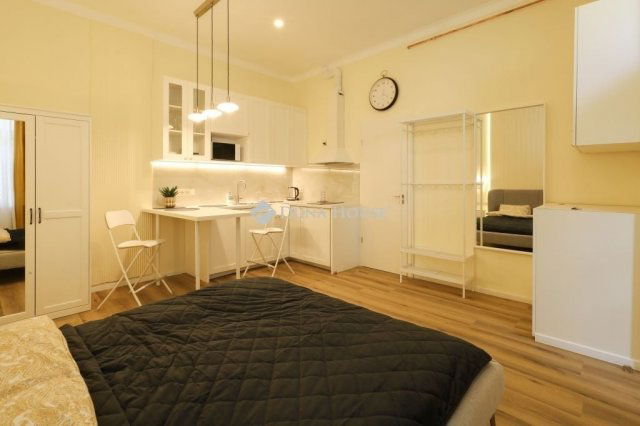 Eladó téglalakás, Budapesten, VIII. kerületben 186 M Ft