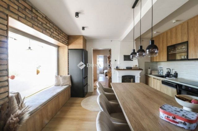 Eladó családi ház, Bogádon 145 M Ft, 4 szobás