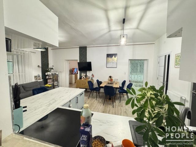 Eladó családi ház, Hódmezővásárhelyen 79.9 M Ft, 4 szobás