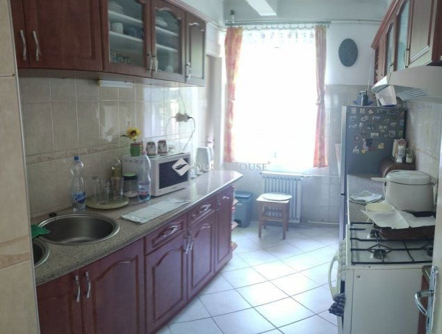 Eladó téglalakás, Balatonfűzfőn 69.99 M Ft, 4 szobás