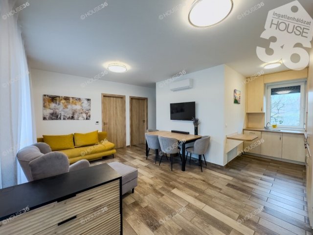 Eladó téglalakás, Kecskeméten 66 M Ft, 3 szobás