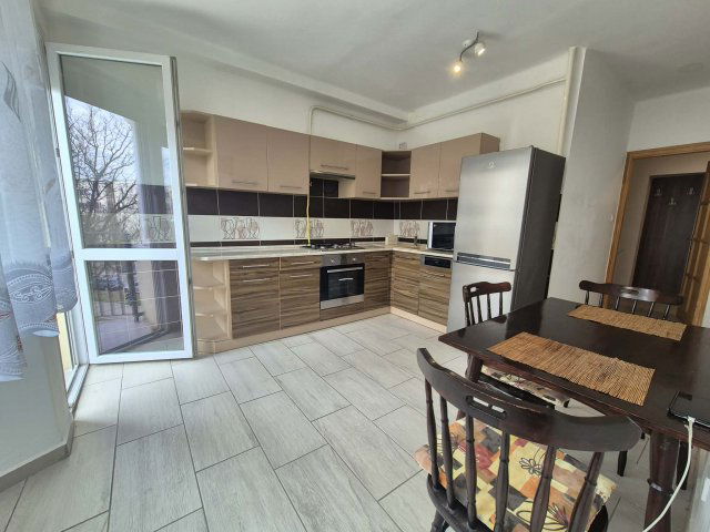 Kiadó téglalakás, albérlet, Pécsett, Esztergár Lajos utcában