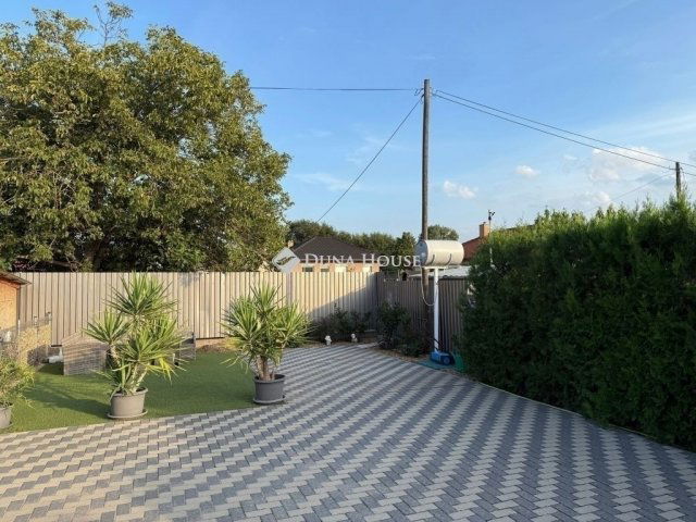 Eladó családi ház, Kecskeméten 98 M Ft, 4 szobás