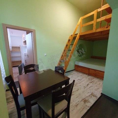 Kiadó téglalakás, albérlet, VI. kerületben, Felső erdősoron