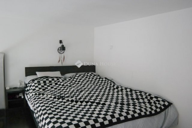 Eladó téglalakás, Budapesten, VII. kerületben 66.9 M Ft