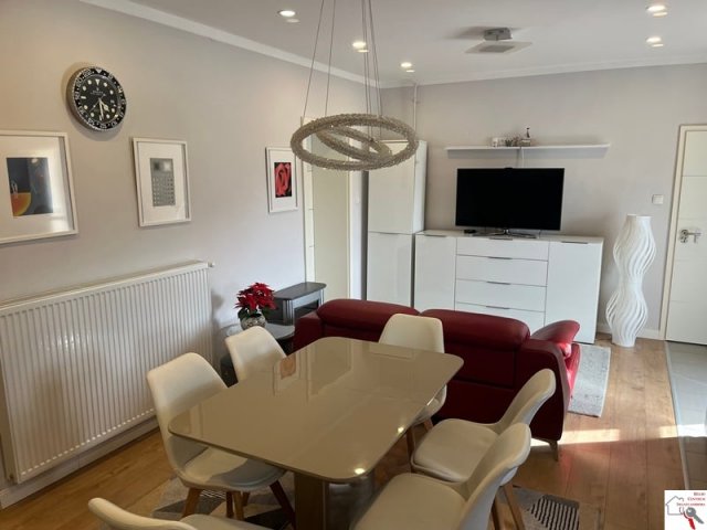 Kiadó téglalakás, albérlet, Pécsett 320 E Ft / hó, 3 szobás