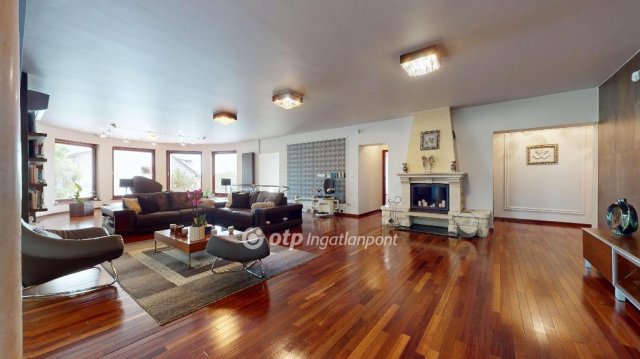 Eladó családi ház, Egerben 440 M Ft, 5 szobás