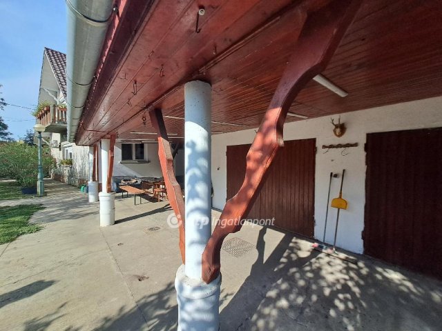 Eladó családi ház, Sándorfalván 89.9 M Ft, 5 szobás