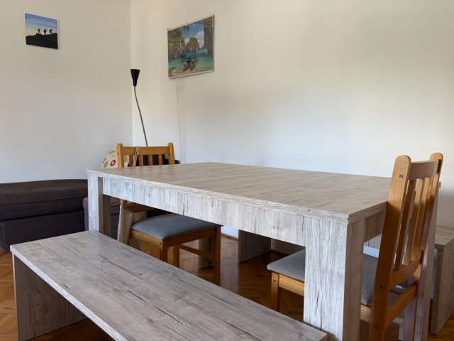 Kiadó téglalakás, albérlet, Pécsett, Megyeri téren, 3 szobás