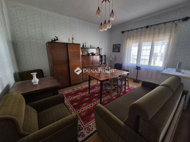Eladó ikerház, Környén 37.5 M Ft, 3 szobás